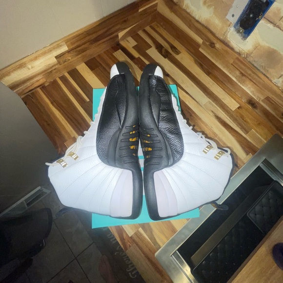 2013 Jordan 12 retro Taxi size 12 - Picture 6 of 7